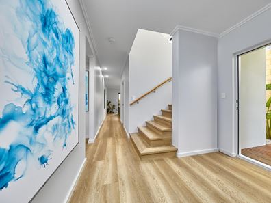7 Alpha Way, North Coogee WA 6163