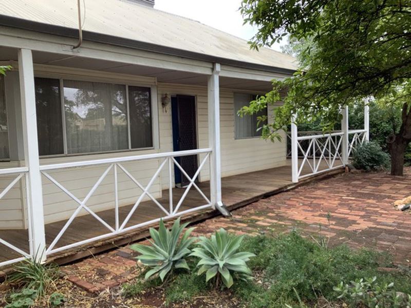 83 Lyall Street, Lamington WA 6430
