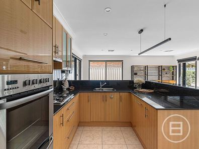 28B Rome Road, Alfred Cove WA 6154
