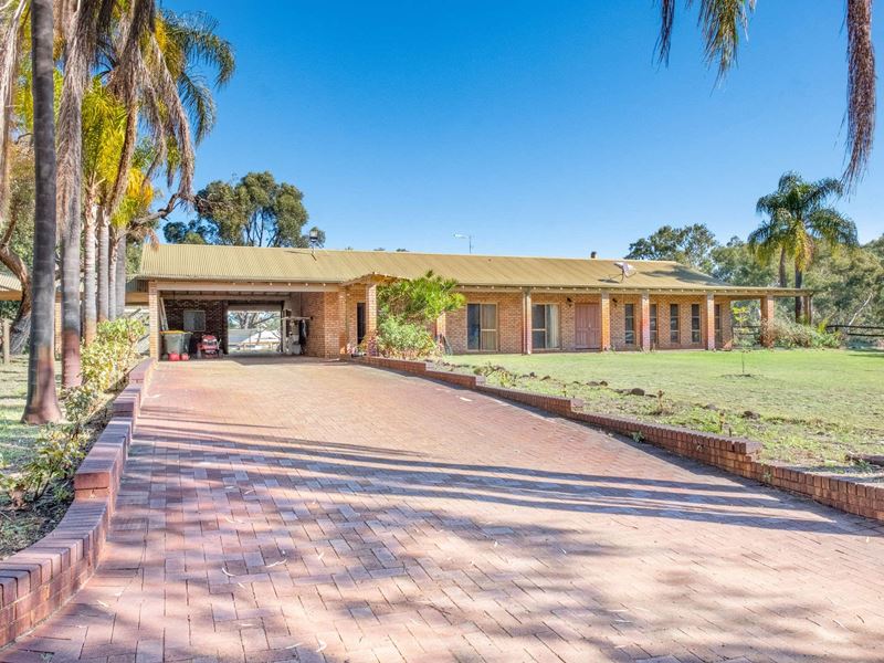 55 Robert Street, Henley Brook WA 6055