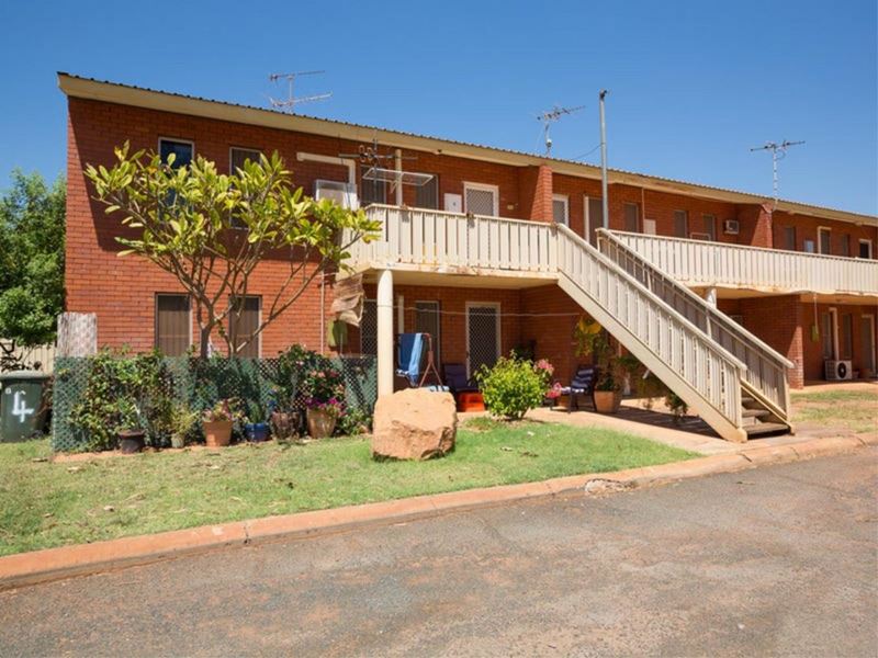 4/2 Limpet Crescent, South Hedland WA 6722