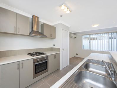 7 Caves  Way, Secret Harbour WA 6173