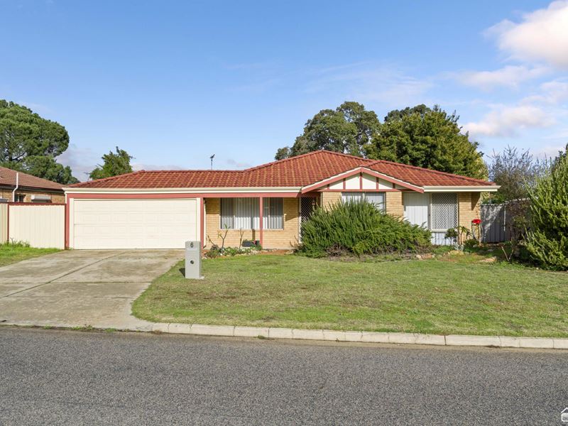 6 Firetail Court, Seville Grove WA 6112