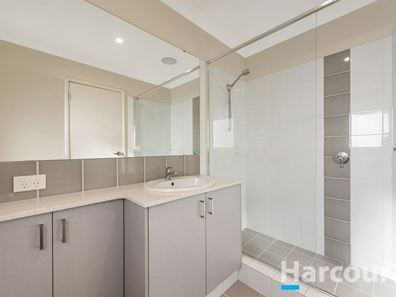 17 Tamarind Lane, Halls Head WA 6210