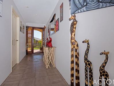 23 Seaforth Drive, Halls Head WA 6210