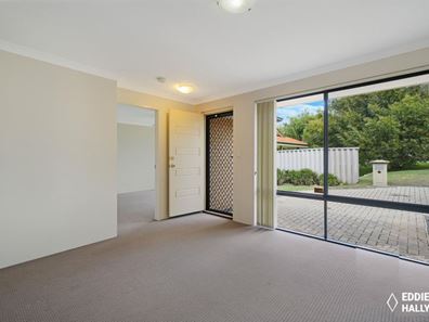 2 Hames Street, Hamilton Hill WA 6163