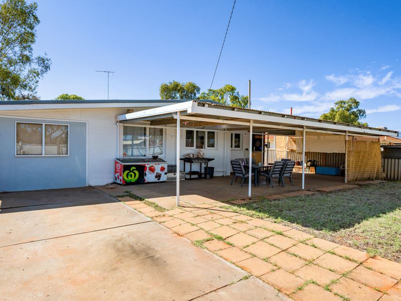 17 Kapai Place, South Kalgoorlie