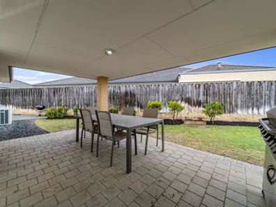 1 Pineroo Terrace, Ellenbrook WA 6069