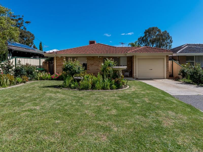 3 Ravenswood Court, Nollamara WA 6061