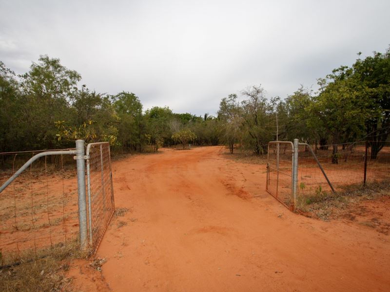 548 Broome Road, Roebuck