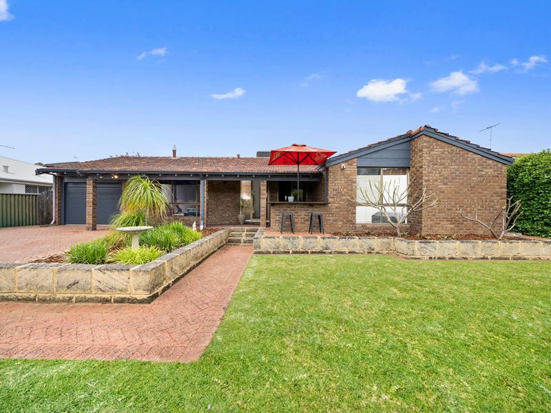 8 Risley Way, Carine WA 6020