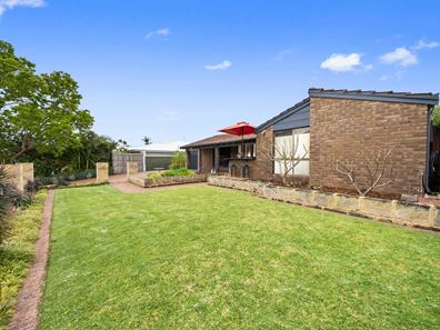 8 Risley Way, Carine WA 6020