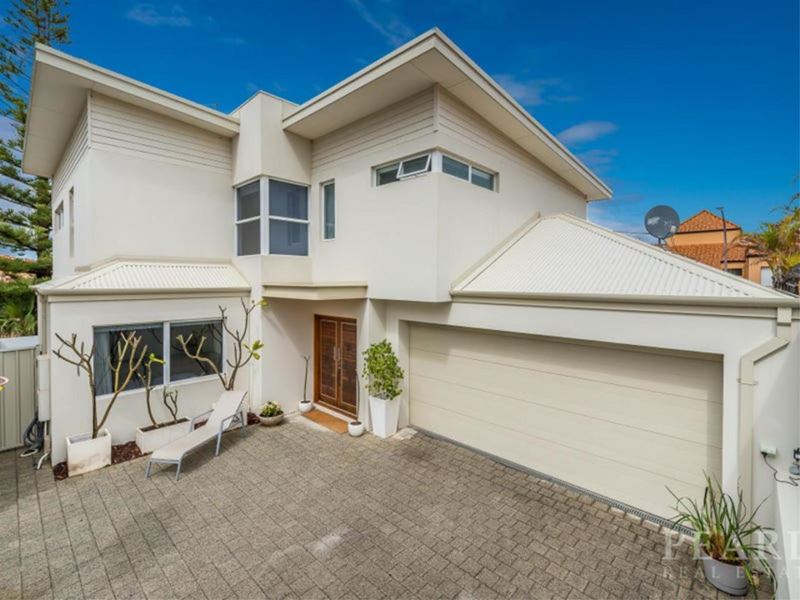 8 Syros Court, Mindarie WA 6030