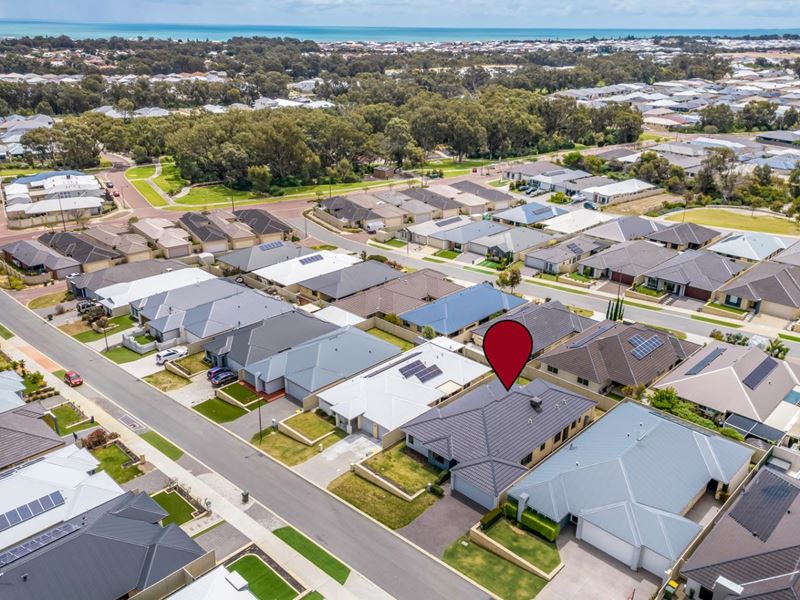 28 Broadmoor Loop, Meadow Springs
