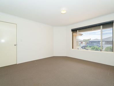 3 Starlight Pass, Seville Grove WA 6112