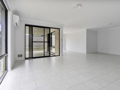 33 Evans Way, Byford WA 6122