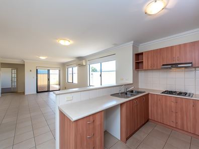 1B Robann Way, Morley WA 6062