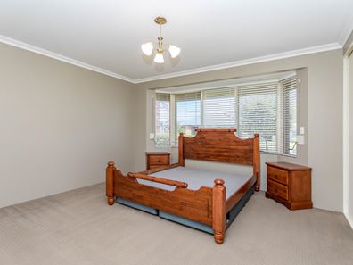 8 Reflections Road, Southern River WA 6110