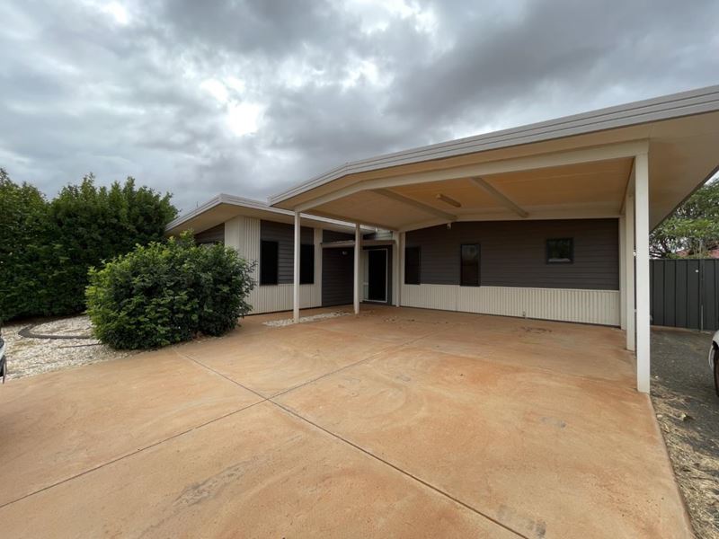 17 Woodswallow Bend, Nickol