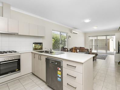 111 Broadway Boulevard, Piara Waters WA 6112