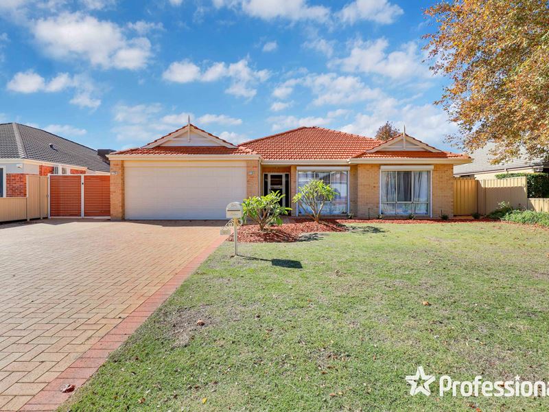 90 Dumbarton Road, Canning Vale