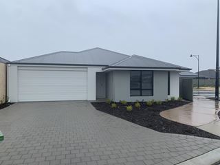 30 Harvey Crescent, South Yunderup
