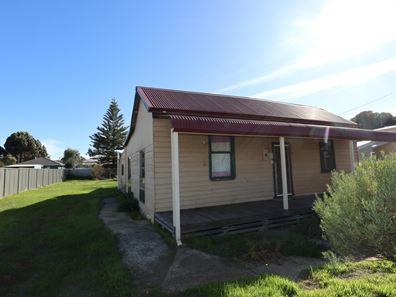 38 Fairway Street, Narrogin WA 6312