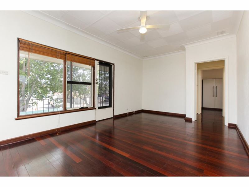 4/4 Kintail Road, Applecross