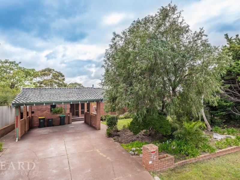 22 Poynter Drive, Duncraig WA 6023