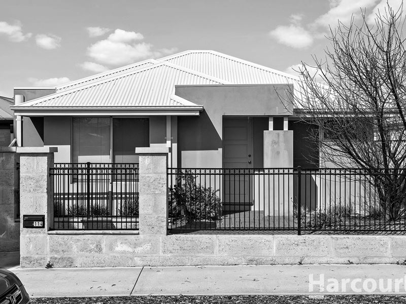 114 Lake Valley Drive, Lakelands