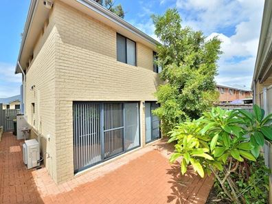 23/1 Mariners Cove Drive, Dudley Park WA 6210