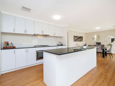23 Snowflake Approach, Baldivis WA 6171