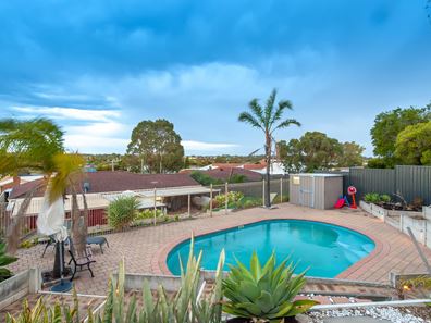 51 Monument Drive, Beldon WA 6027