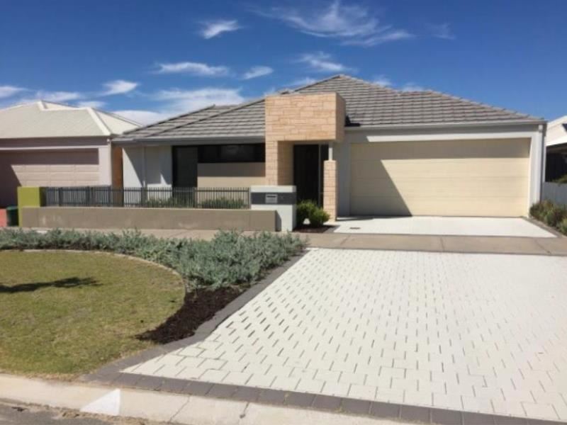 15 Devitt Way, Ellenbrook