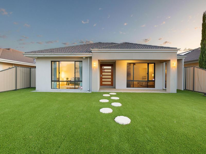 29 Torino Crescent, Piara Waters