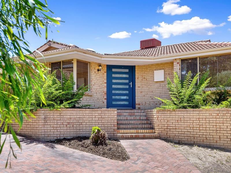 16 Dempster Place, Sorrento WA 6020