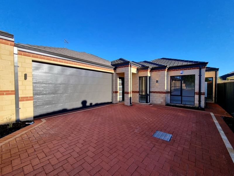 38C Woodchster Road, Nollamara WA 6061