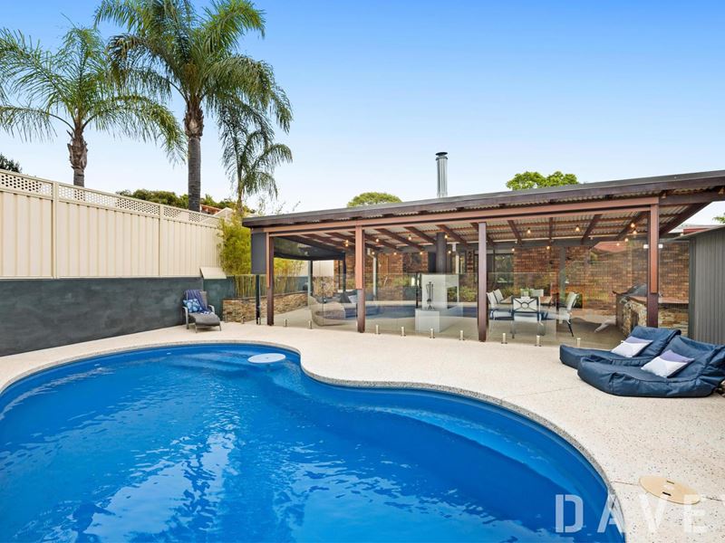 4 Buckthorn Court, Duncraig WA 6023