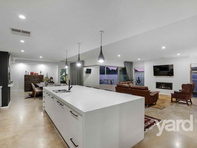 5 Bowling Place, Melville WA 6156