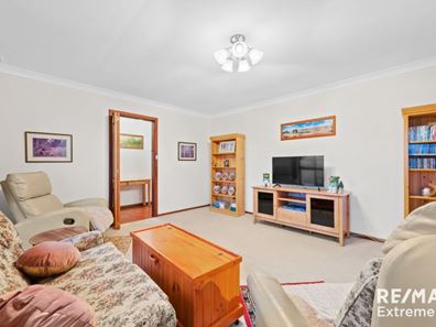 45 Ovens Road, Thornlie WA 6108