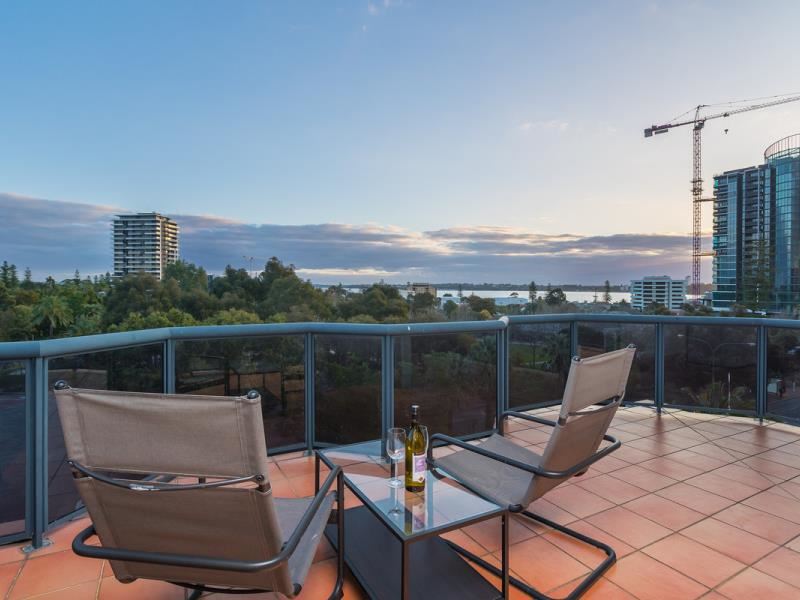 34/134 Mill Point Road, South Perth