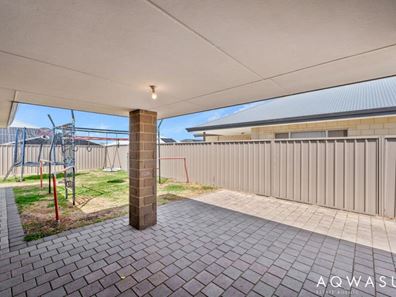 8 Fuchsia Street, Karnup WA 6176