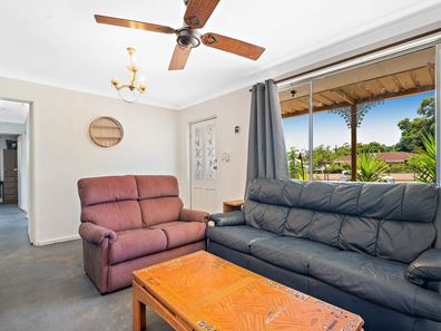 9 Fountains Court, Armadale WA 6112