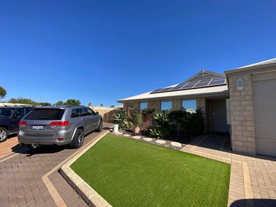 8 Mackenzie Place, Australind WA 6233