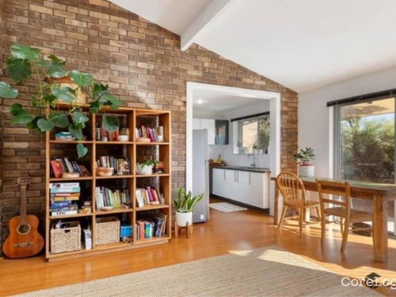 8/123 Brighton Road, Scarborough
