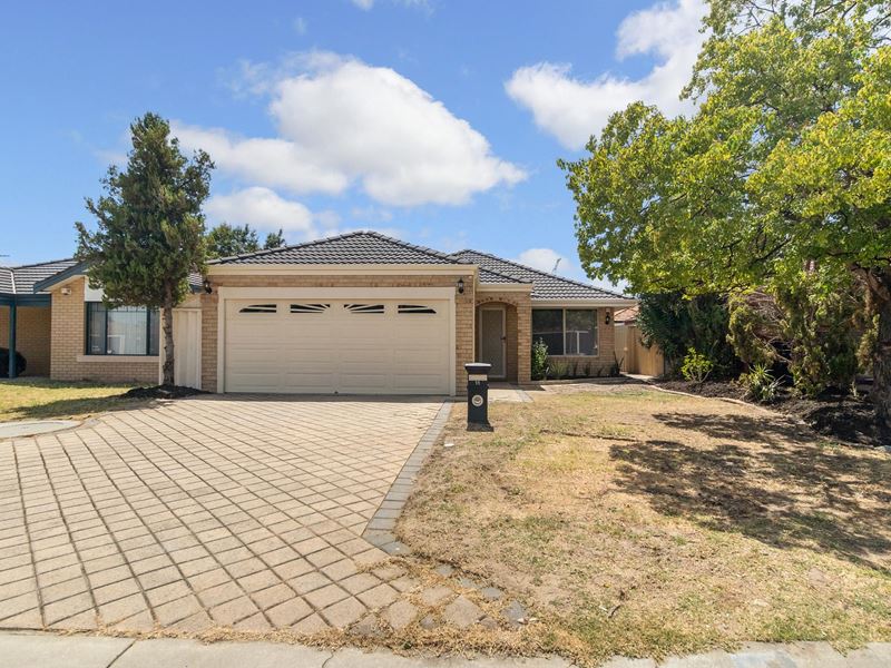 11 Holton Way, Cannington