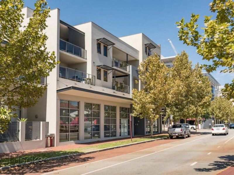 48/150 Stirling Street, Perth