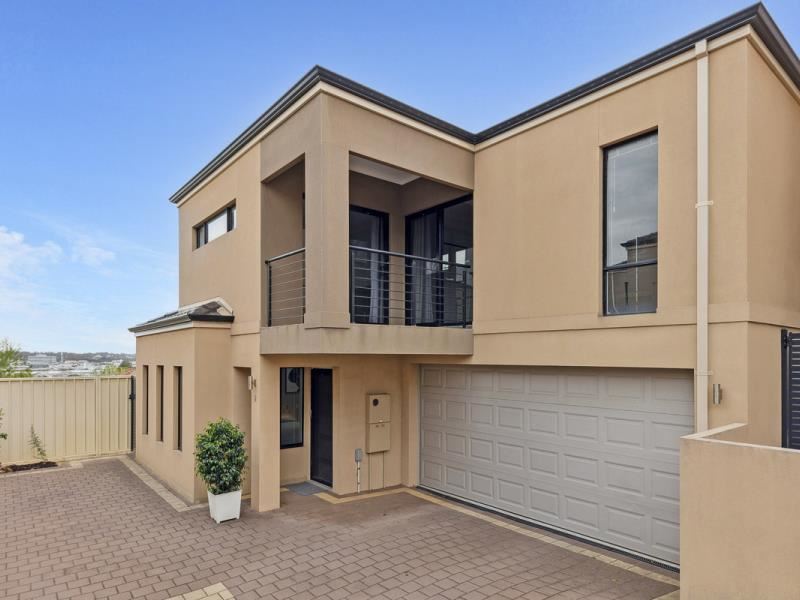 2/136 Green Street, Joondanna