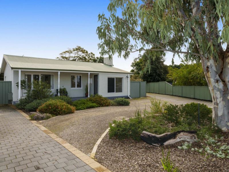 15 Wade Street, Embleton WA 6062