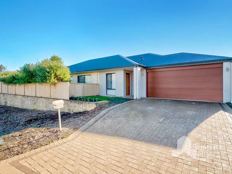 1 Topaz Way, Dalyellup WA 6230